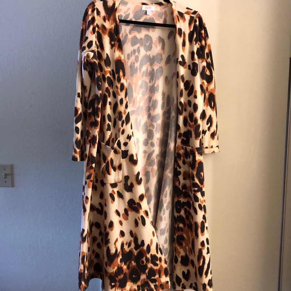 Lularoe Sarah m cheetah print
